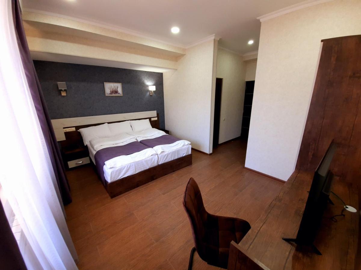 Cherry Garden Boutique Hotel Yeghegnadzor Екстер'єр фото
