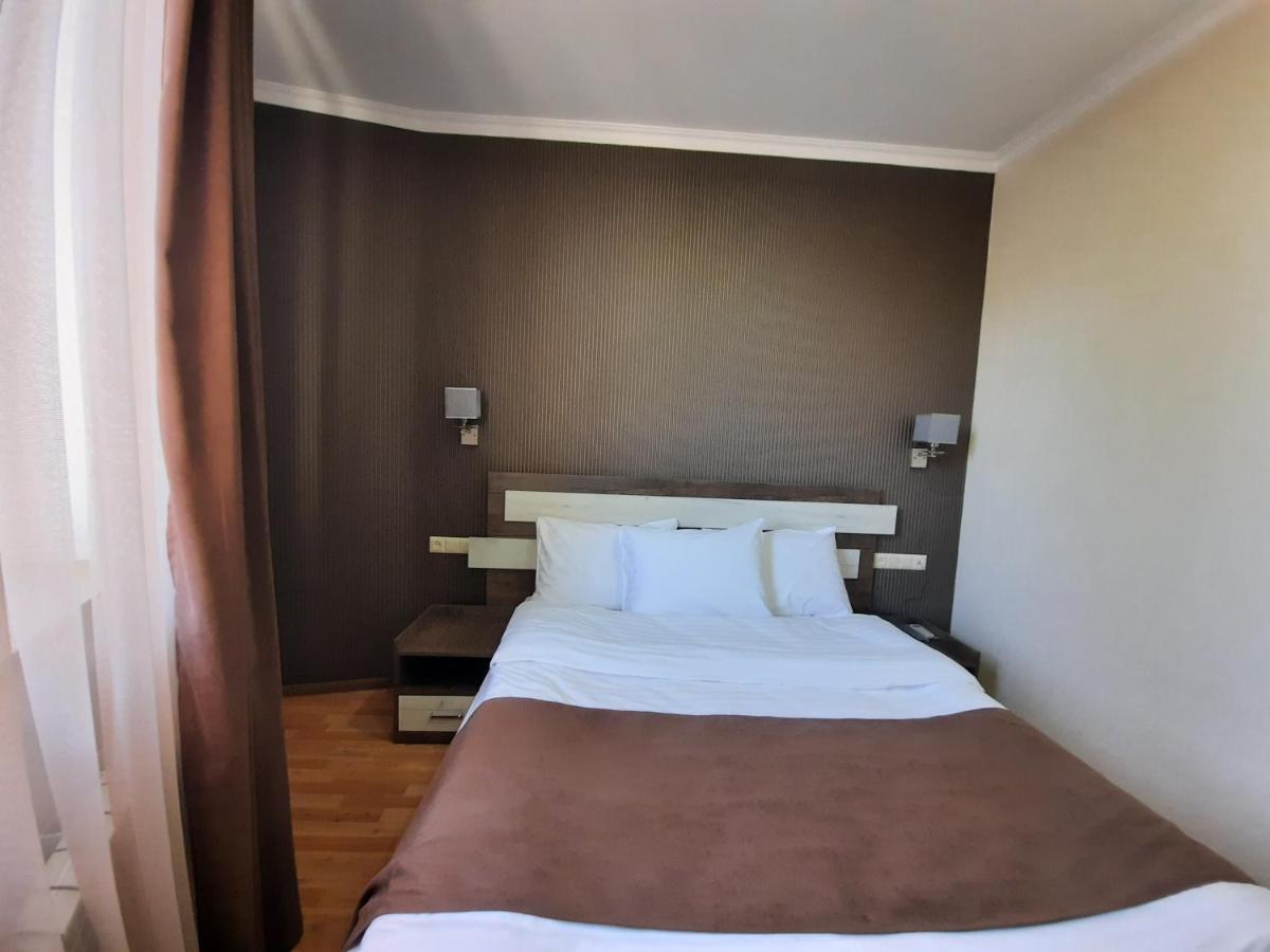 Cherry Garden Boutique Hotel Yeghegnadzor Екстер'єр фото