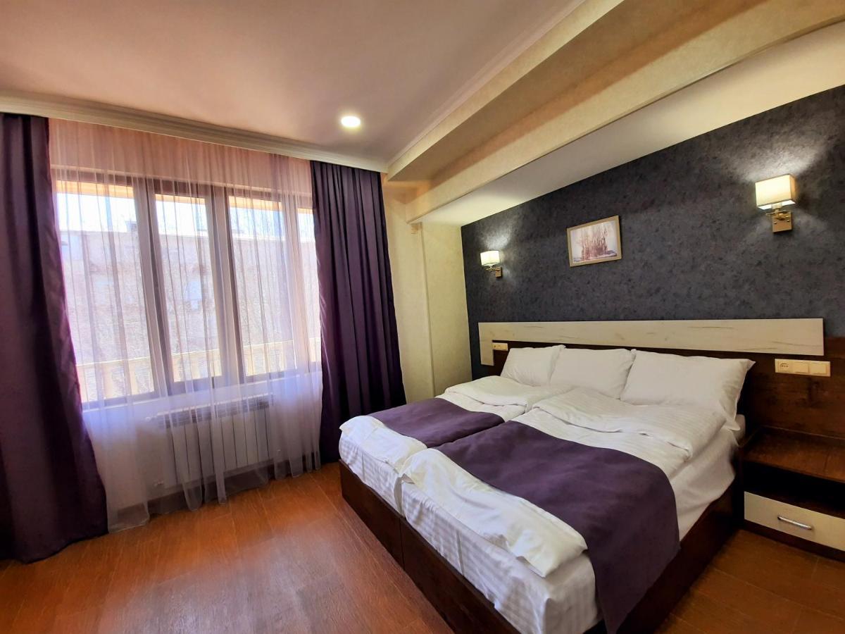 Cherry Garden Boutique Hotel Yeghegnadzor Екстер'єр фото