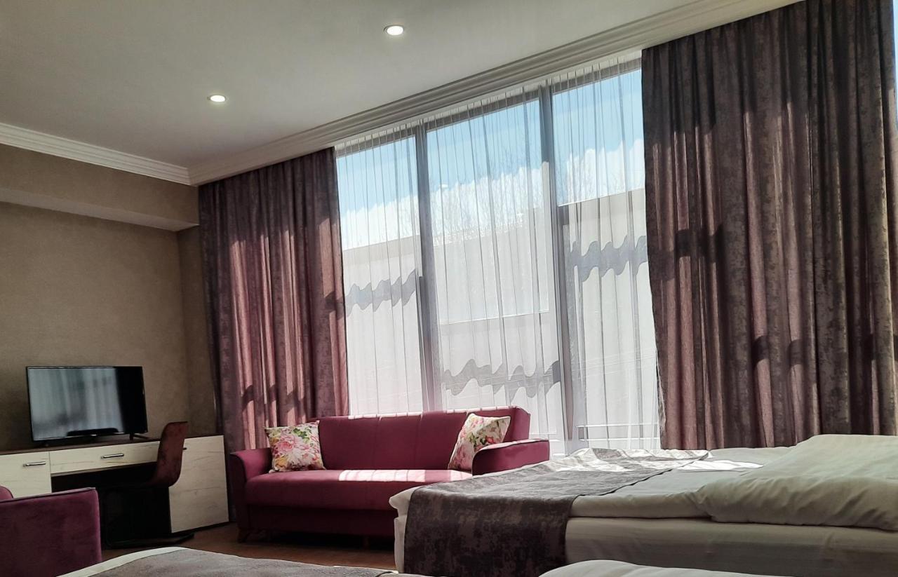 Cherry Garden Boutique Hotel Yeghegnadzor Екстер'єр фото
