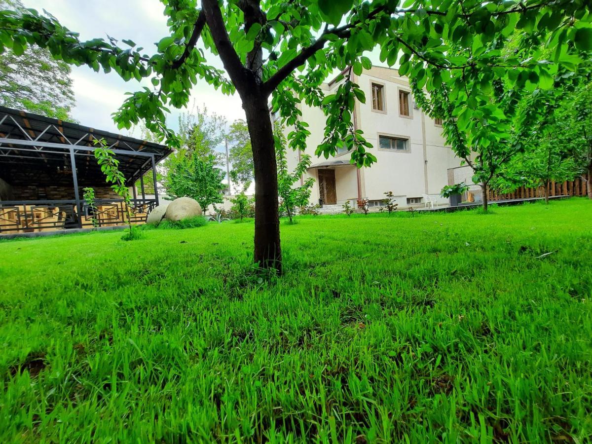 Cherry Garden Boutique Hotel Yeghegnadzor Екстер'єр фото